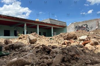 En la fosa clandestina ubicada en La Calera en Irapuato suman al menos 60 cuerpos exhumados. | Víctor Muñoz