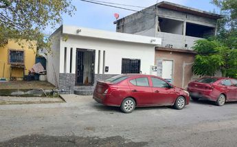 El agresor huyó del sitio en la colonia Vistas de San Juan, dejando su arma de fuego en el piso. | Agustín Martínez
