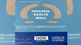 Certificado que prueba la autenticidad del fragmento del Muro de Berlín | Carlos Ortega