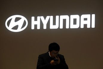 El secretario de Economía del Gobierno de México, Marcelo Ebrard reafirmó que Hyundai seguirá produciendo en Nuevo León. | Reuters