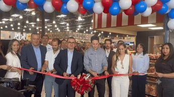 La apertura se realizó a las 13:00 horas, convirtiéndose en la tienda número 12 de la cadena en la ciudad