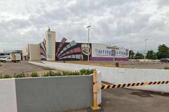 Así lucía el casino Royal Park previo a incendiarse este 16 de enero.