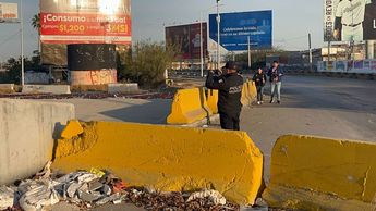 Elementos de la Fiscalía de Coahuila se encontraban en un filtro de revisión a un costado de donde ocurrió el derrumbe.