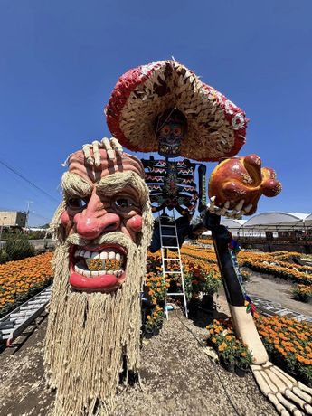 La catrina Tecuan forma parte del recorrido de este 2024 en los viveros de Atlixco, Puebla / Cortesía
