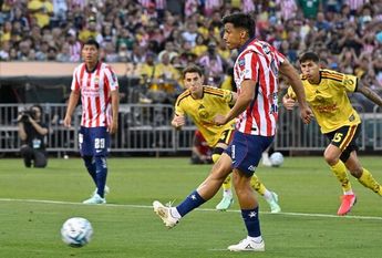 En duelo que Chivas y América tenían cuentas pendientes por resolver después del duelo en liga | Mexsport