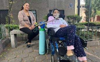 La mamá de Yessica Mejía pide apoyo para comprar medicamentos / César García