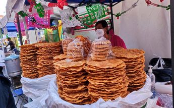 Antojitos típicos de la verbena popular en Puebla / Angélica Tenahua