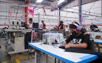 Aspectos de trabajadores de una maquiladora | Agencia Es Imagen