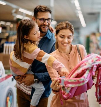 Las promociones por el regreso a clases en Saltillo ya incluyen útiles, mochilas, calzado y tecnología. | Pexeles