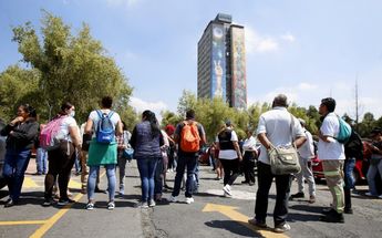Simulacro en las inmediaciones de Tlatelolco/ Ariana Pérez