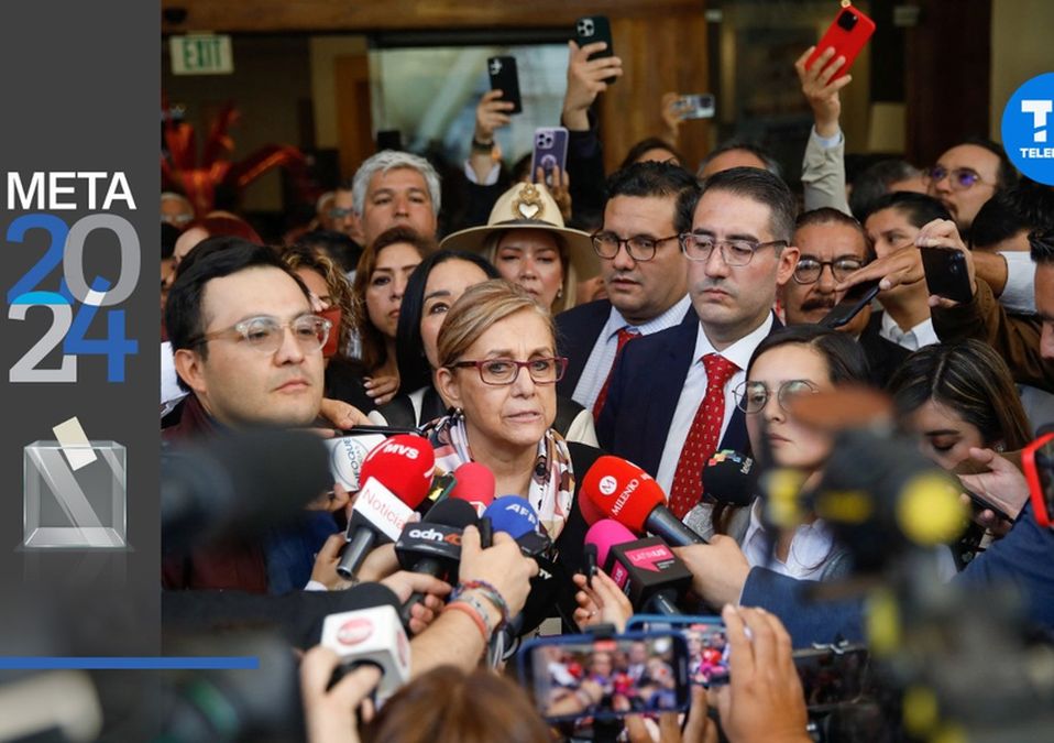 Malú Micher y Daniel Sibaja, representantes del equipo de Marcelo Ebrard en conferencia de prensa. | Reuters