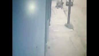 Captan a víctima arrollando a sus asaltantes en San Nicolás