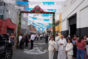 Los fieles suelen adornas con tonos azul y blanco. | Fb: Peregrino Zapopano