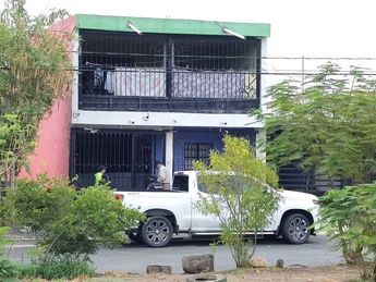 Casa atacada en la colonia Alianza Real en Escobedo. | Agustín Martínez