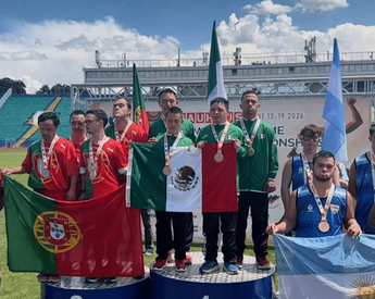 El velocista coahuilense Ángel Flores González triunfa en el Mundial de Síndrome de Down