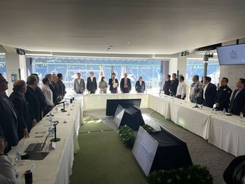 El gobernador se ausentó de la reunión con alcaldes y otras autoridades del Estado. | Víctor González