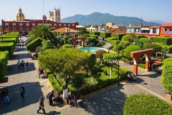 Vista aérea al zócalo de Xicotepec de Juárez, en el noroeste de Puebla / Andrés Lobato