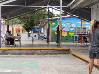Poca afluencia en casilla ubicada en un Jardín de Niños en Av. Gobernador Curiel de Guadalajara | Fátima Briceño