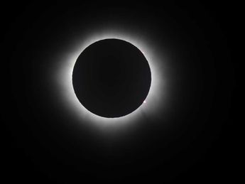 Eclipse total solar desde el picacho en Nazas Durango