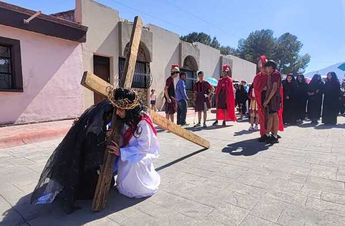 El viacrucis viviente también funciona como formación juvenil que mezcla disciplina, actuación y preparación espiritual. | Daniel Santiago