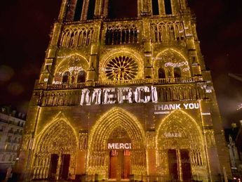 "A todos aquellos que hicieron posible cumplir la promesa", mensaje del presidente de Francia a quienes ayudaron a la restauración / Emmanuel Macron
