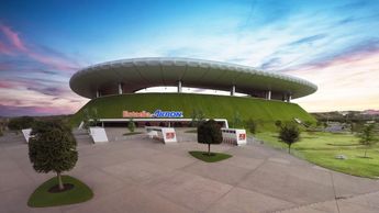 Llegar al Estadio Guadalajara representa un reto logístico para quienes de otras partes de la ciudad. | Foto: Estadio Akron vía Facebook.