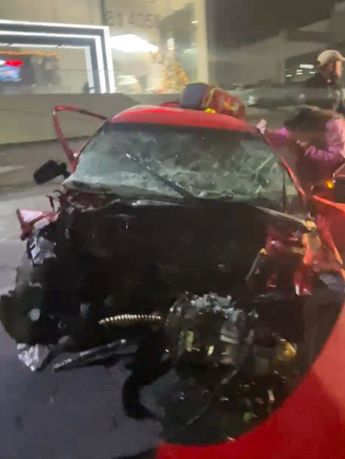 El accidente fue protagonizado por un vehículo color rojo. | Miranda Arias