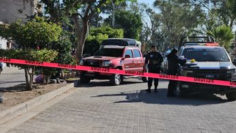 La camioneta logró ser recuperada por los elementos policiacos/ Especial
