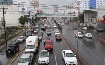 Lluvia en Monterrey. / Archivo
