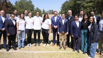 El gobernador Alejandro Armenta y el alcalde Pepe Chedraui en la presentación Copa del Mundo de Tiro con Arco Puebla 2026 | Especial