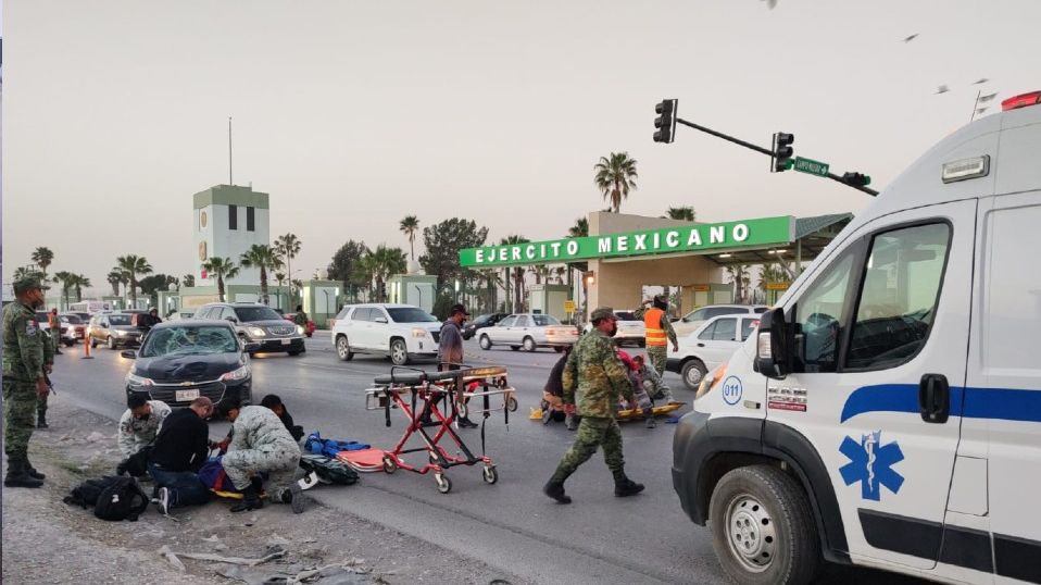 Atropello de dos militares en Apodaca. / Agustín Martínez