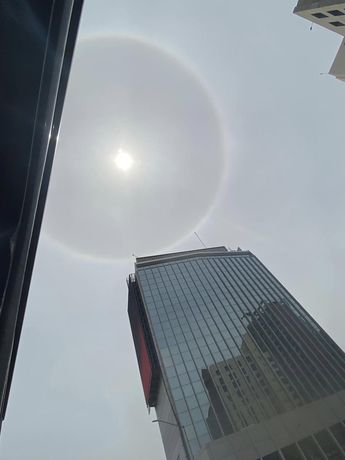 Enorme círculo en el cielo alarma en Monterrey | Especial