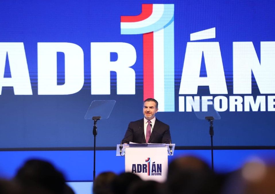 Adrián de la Garza | Luis Guerra
