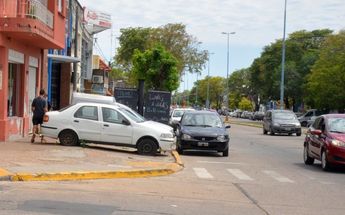 De acuerdo con la legislación mexicana, tanto la calle como la banqueta frente a tu vivienda son consideradas espacio público.