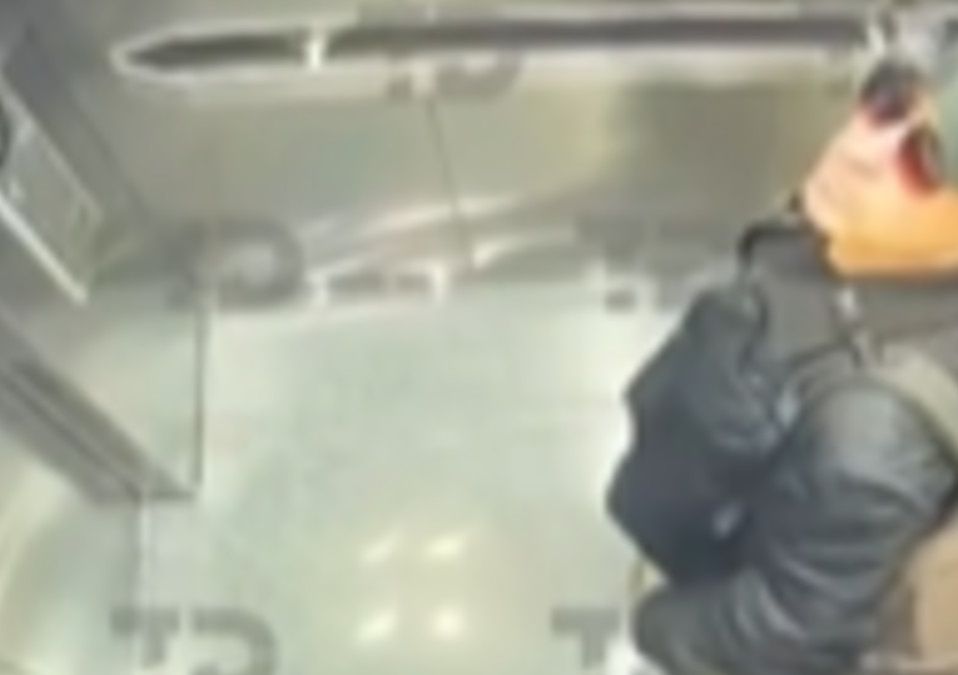 Sebastián 'N' fue captado en el elevador antes del ataque a Jonathan Meléndez