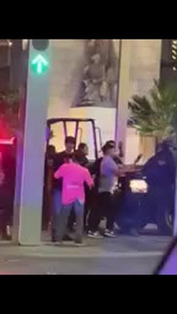 Dos mujeres y tres hombres detenidos por agredir a policías afuera del bar La Chula