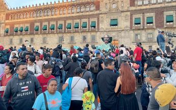 Contingentes comienzan a llegar al Zócalo capitalino / Cortesía