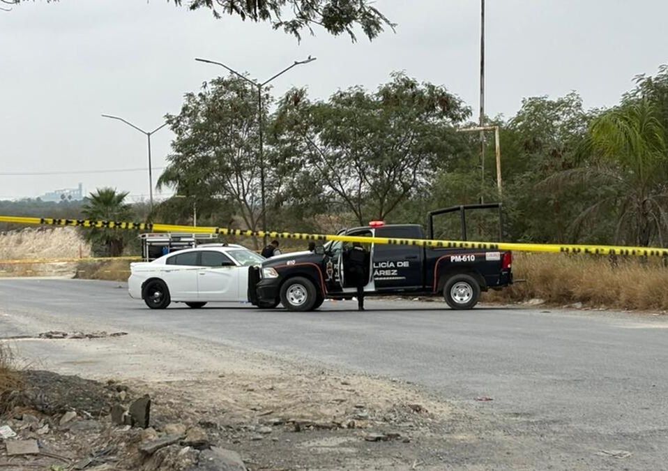 Al llegar los oficiales de la policía de Juárez, localizaron al occiso, un hombre que hasta el momento no ha sido identificado. | Ángel Martínez