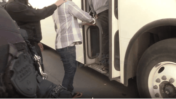 Policías detuvieron a 44 personas tras los destrozos en Palacio de Gobierno y Tren Ligero. | Foto: Fiscalia del Estado de Jalisco