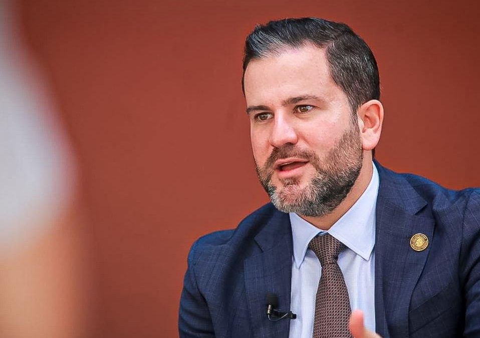 Lozano Caballero deja su curul y la asumirá su suplente, Eduardo Gaona | Especial