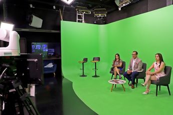 De izquierda a derecha, Jaz Tamayo, Alberto Rueda y Mar López durante la emisión matutina de TELEDIARIO Puebla / Isahmar Torres