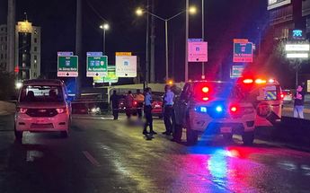 La Policía de San Pedro Garza García acordonó la escena del accidente. | Mayte Villasana