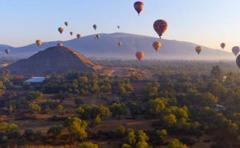 Globos aerostáticos en Teotihuacán/ Pixabay