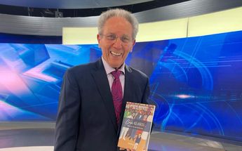 El arquitecto Héctor Benavides plasmó su vida, experiencias y anéctodas en diversos libros. | Archivo