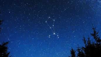 La lluvia de estrellas Bootidas tiene su radiante en la contelación de Bootes.