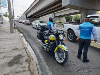 Movilidad del Municipio de Monterrey realizó maniobras para agilizar la circulación. | Agustín Martínez