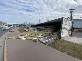 La unidad se dirigía a la avenida Sendero para dejar la carga. | Erik Solheim Rocha