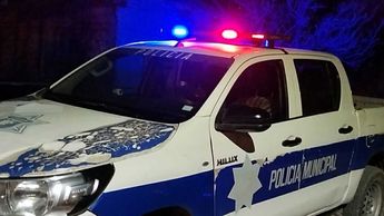 Patrulla de la Policía Municipal de El Salto en colonia La Loma donde fue localizado el cuerpo calcinado | Telediario
