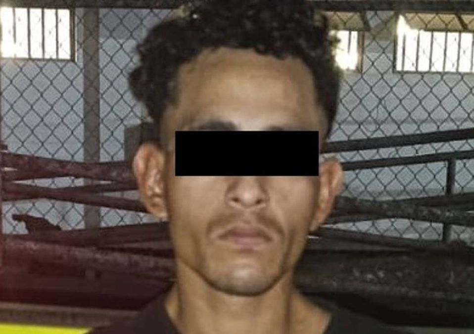 Un hombre fue detenido con 60 dosis de droga en Monterrey. | Cortesía
