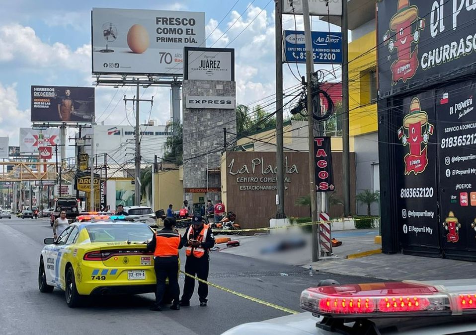 Muere motociclista en avenida Garza Sada | Víctor González